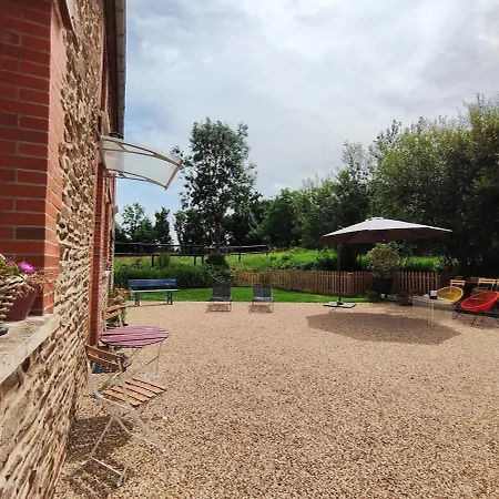 Vakantiehuis House For 9 People