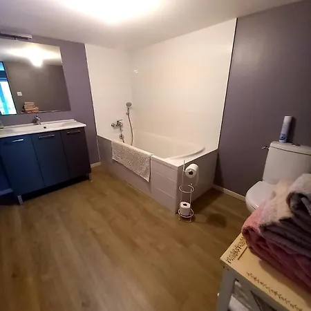 Дом отдыха House For 9 People Saint-Clair-sur-l'Elle