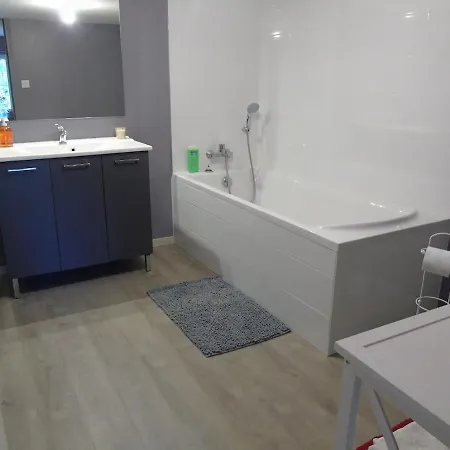 House For 9 People * Saint-Clair-sur-l'Elle