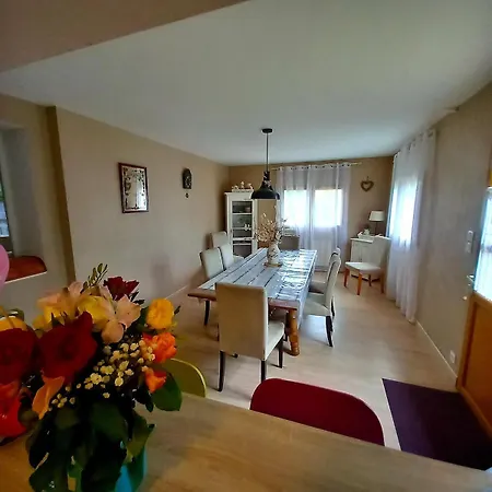 بيت للعطل House For 9 People