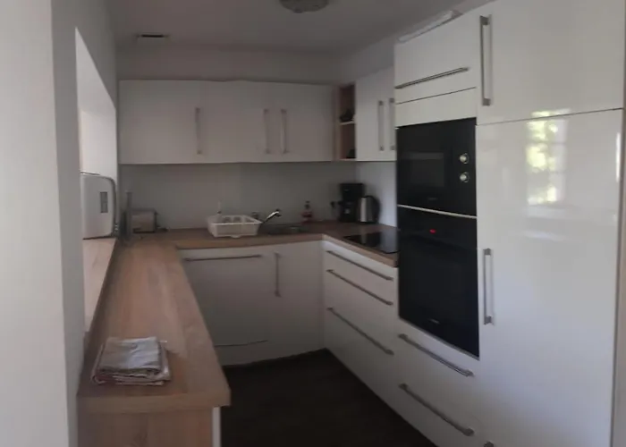 House For 9 People Saint-Clair-sur-l'Elle