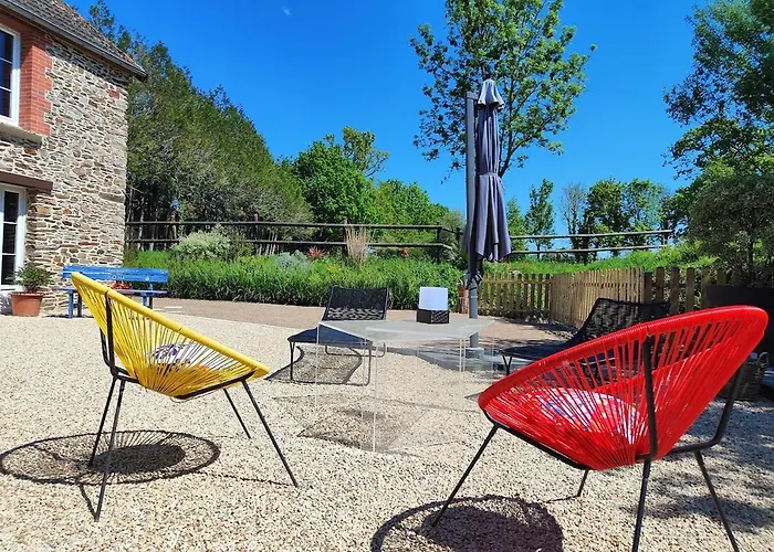 Vakantiehuis House For 9 People Saint-Clair-sur-l'Elle